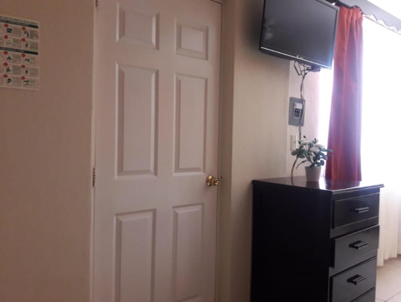 Tuxtla Gutiérrez Tercera Avenida Hotel מראה חיצוני תמונה